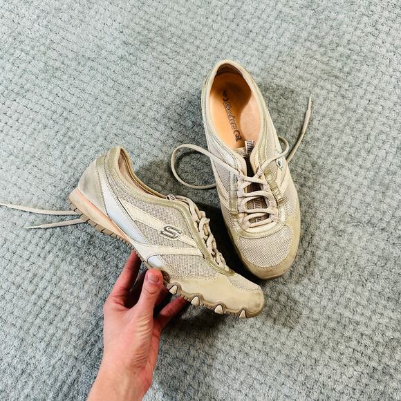 Vintage y2k Skechers Cream/White Low Training Track Sneakers 10 - Picture 1 of 6